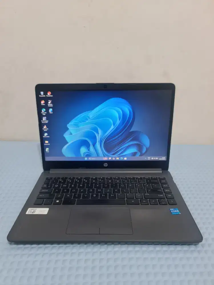 LAPTOP HP 240 G8 CORE I5 GEN 11 8GB SSD 512GB MURAH