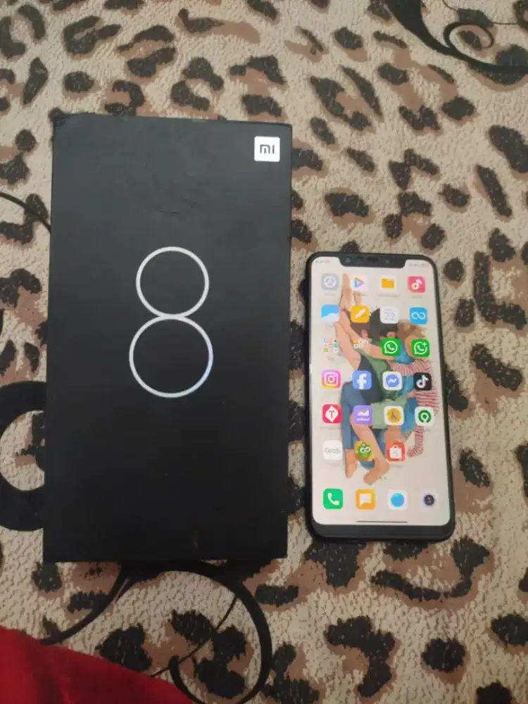 Xiaomi Mi 8 RAM 6/128GB