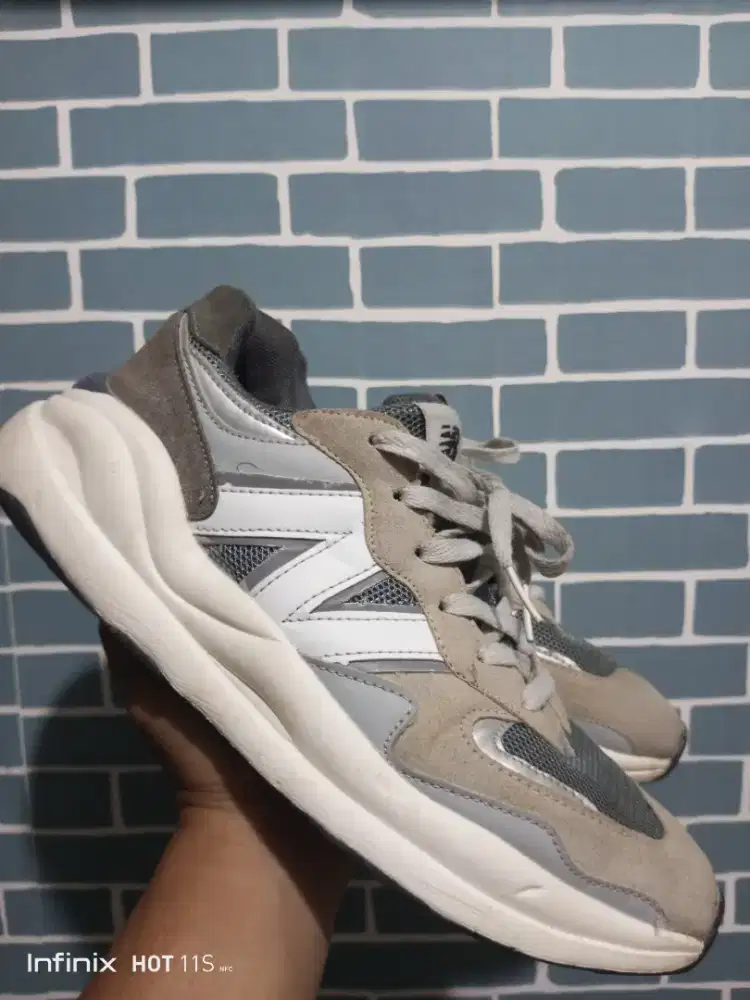 SEPATU SNEAKER NEW BALANCE