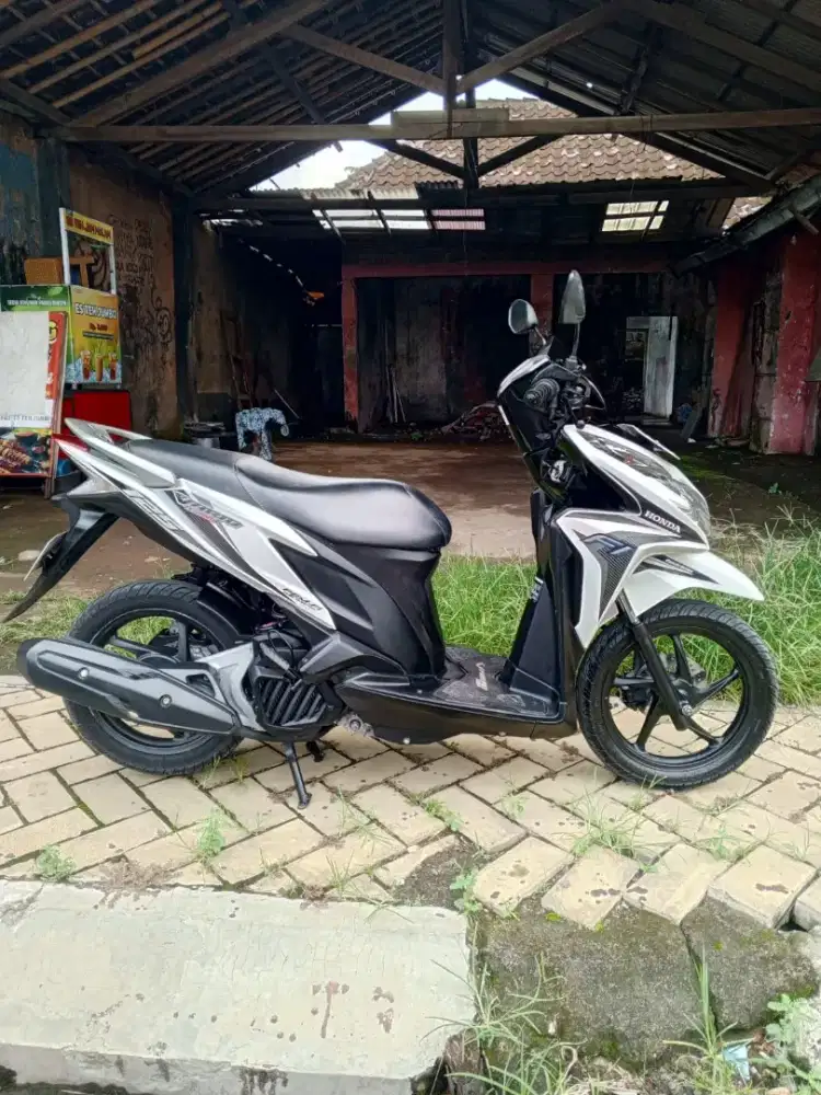 VARIO 125 KZR TAHUN 2014