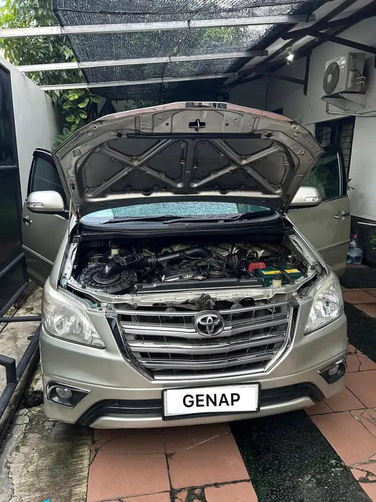 Toyota Kijang Innova 2014 Bensin