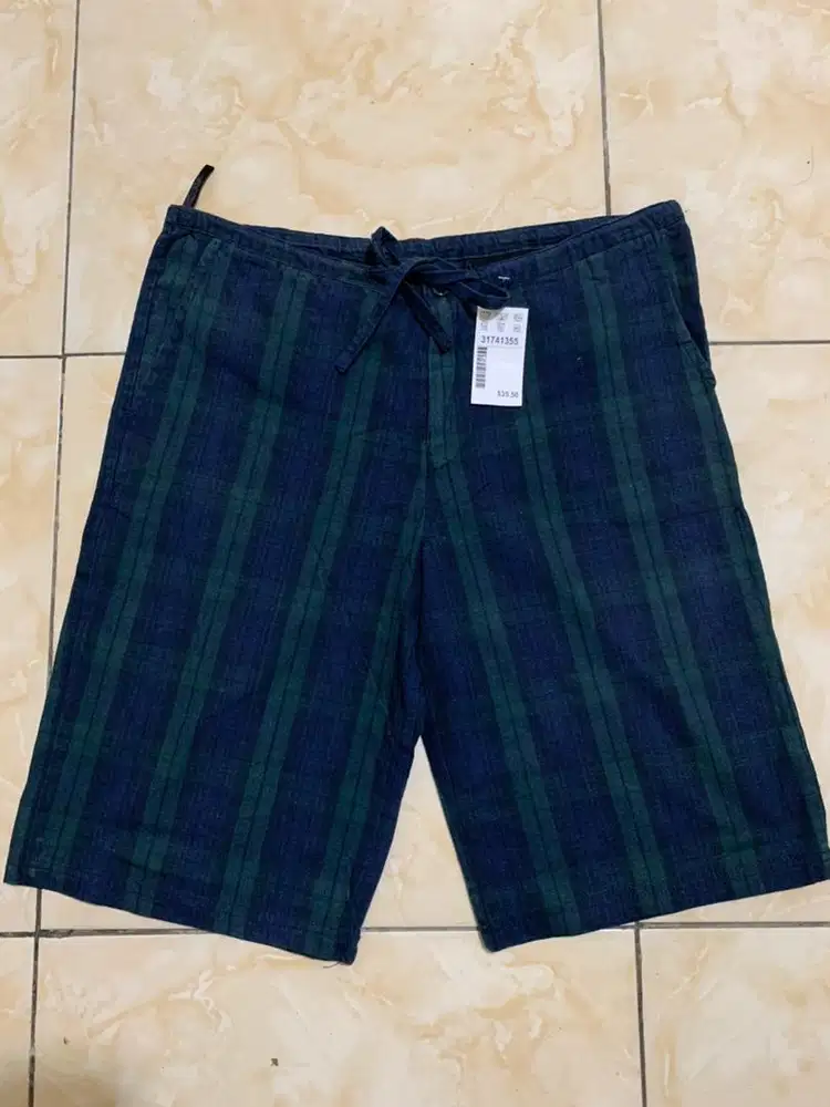 Celana pendek second import