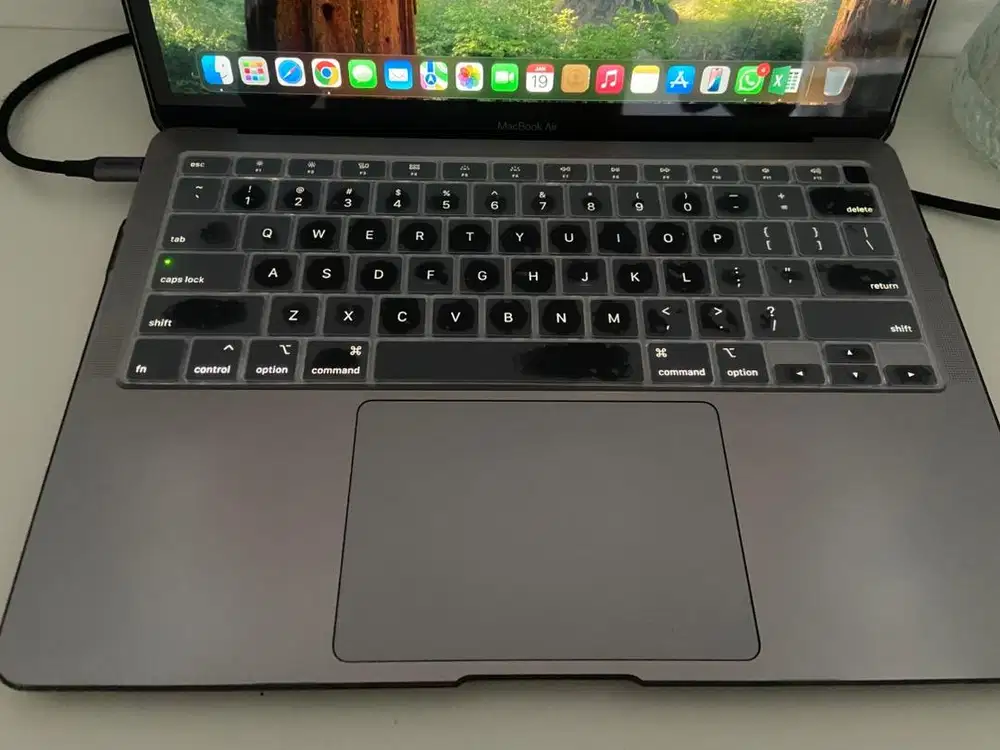 Macbook Air i5 2020 8/256 13 inch