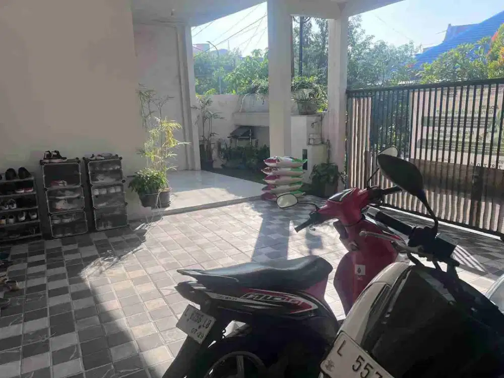DIJUAL RUMAH DI RUNGKUT MEJOYO
DEKAT KAMPUS UBAYA SURABAYA