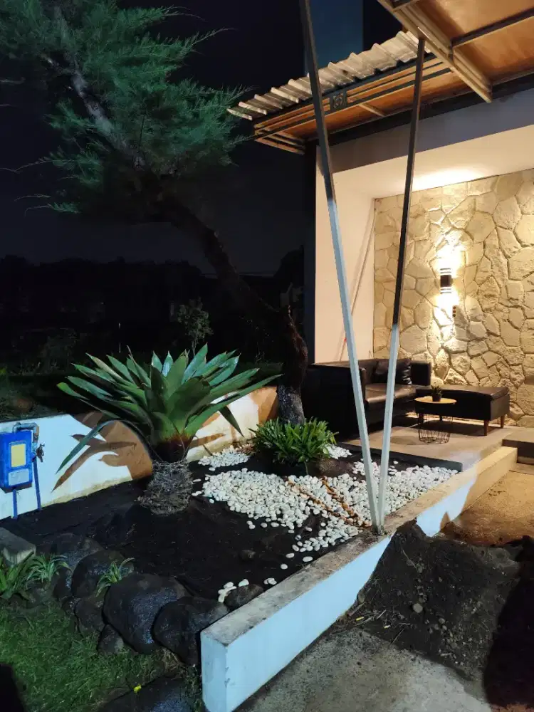 Sewa rumah AC bulanan ful isii adyna tasimkadu  suhat lowokwaru malang