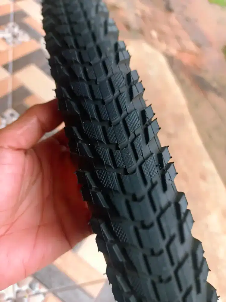 Ban sepeda 26x2.10 merk kenda