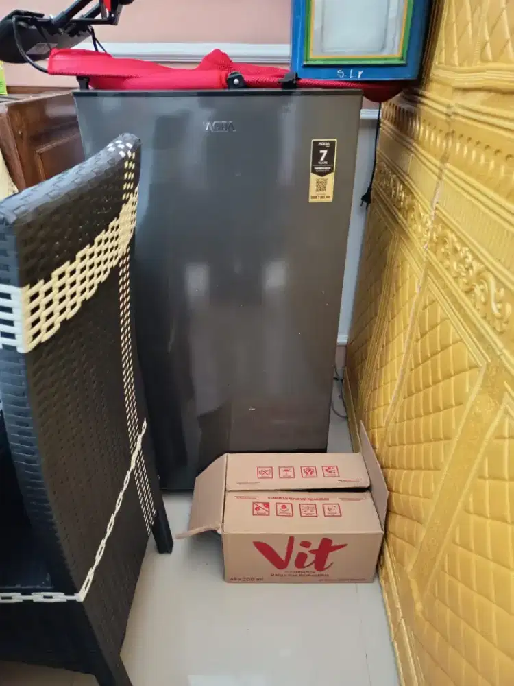 Dijual kulkas 1 pintu