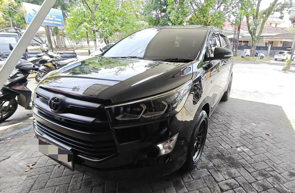 Toyota Kijang Innova 2015 Bensin