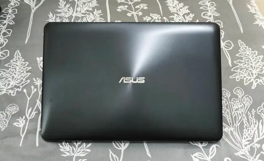 Asus x555b slim Dualvga AMD A9 gen9 ram8 ssd128 batre awet siap pakai