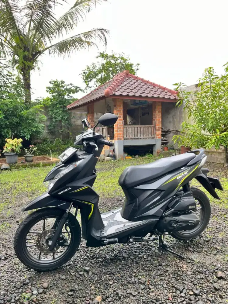 DIJUAL MOTOR HONDA BEAT DELUXE