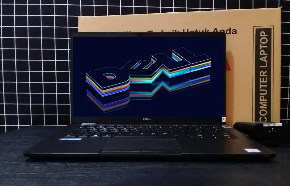 Laptop TouchScreen Core i5 Gen8 Fulzet original mulus segel all normal