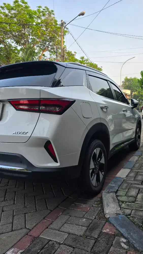 WULING ALVEZ EX SUNROOF AUTOMATIC PEMAKAIAN 2024 WHITE