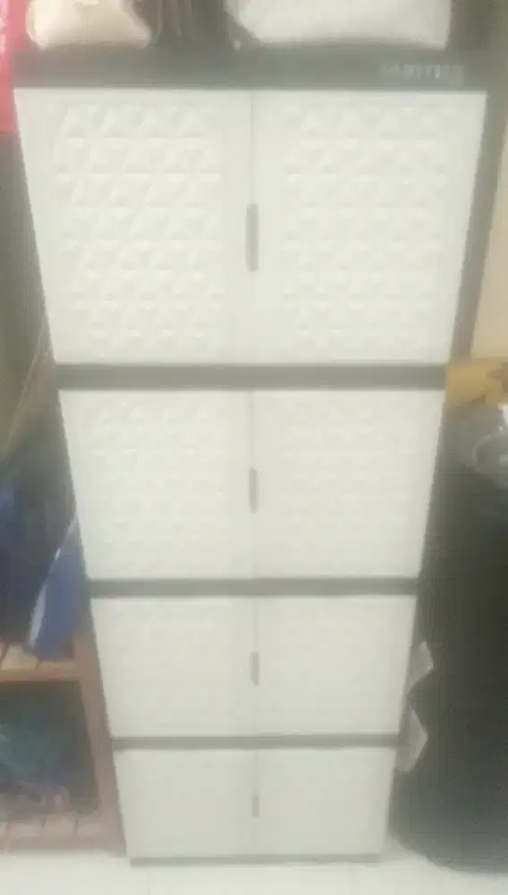 Lemari pintu rak 4