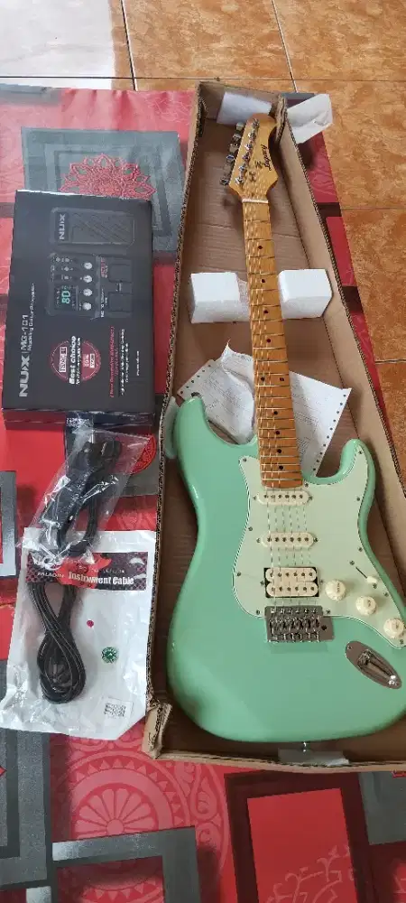 Jual gitar elektrik Legacy dan multi efek Nux mg101