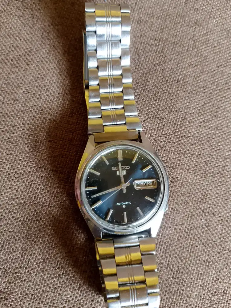 Seiko automatic second