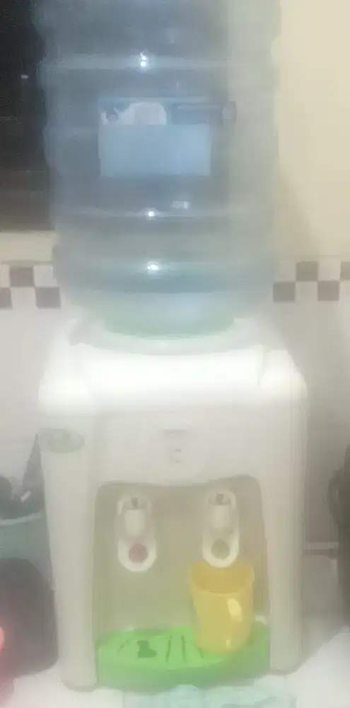 Dispenser Miyako panas dingin+ 3 galon aqua