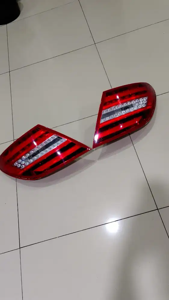 Stop lamp / lampu belakang w204 facelift
