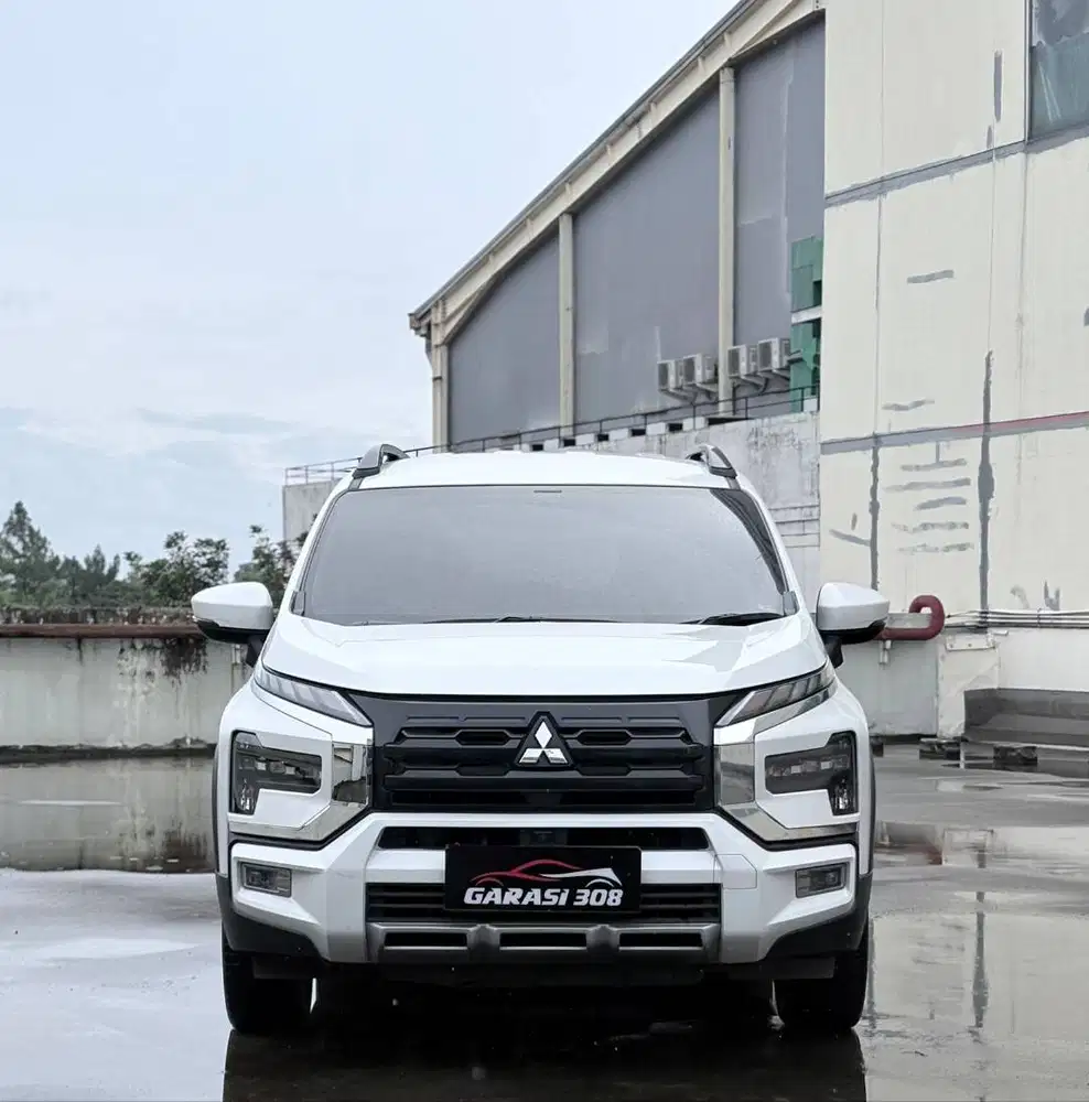 Mitsubishi Xpander Cross Premium 1.5L AT
