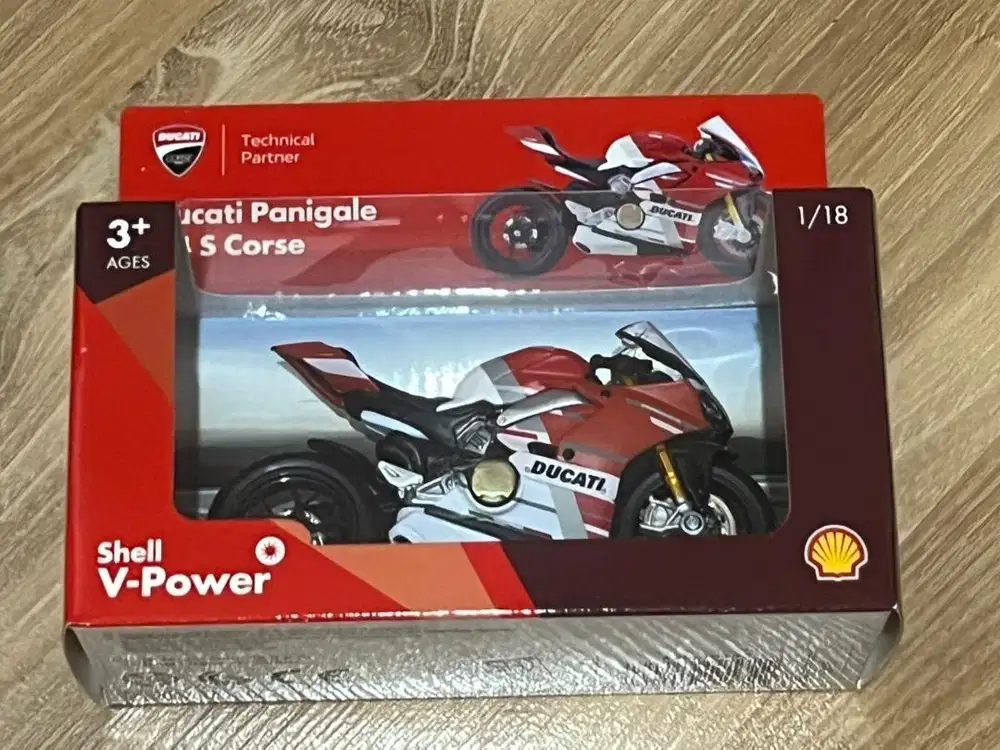 motoran 1:18 ducati panigale V4 S corse