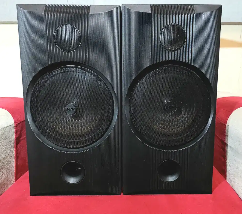 Speaker bookself B&W 2003