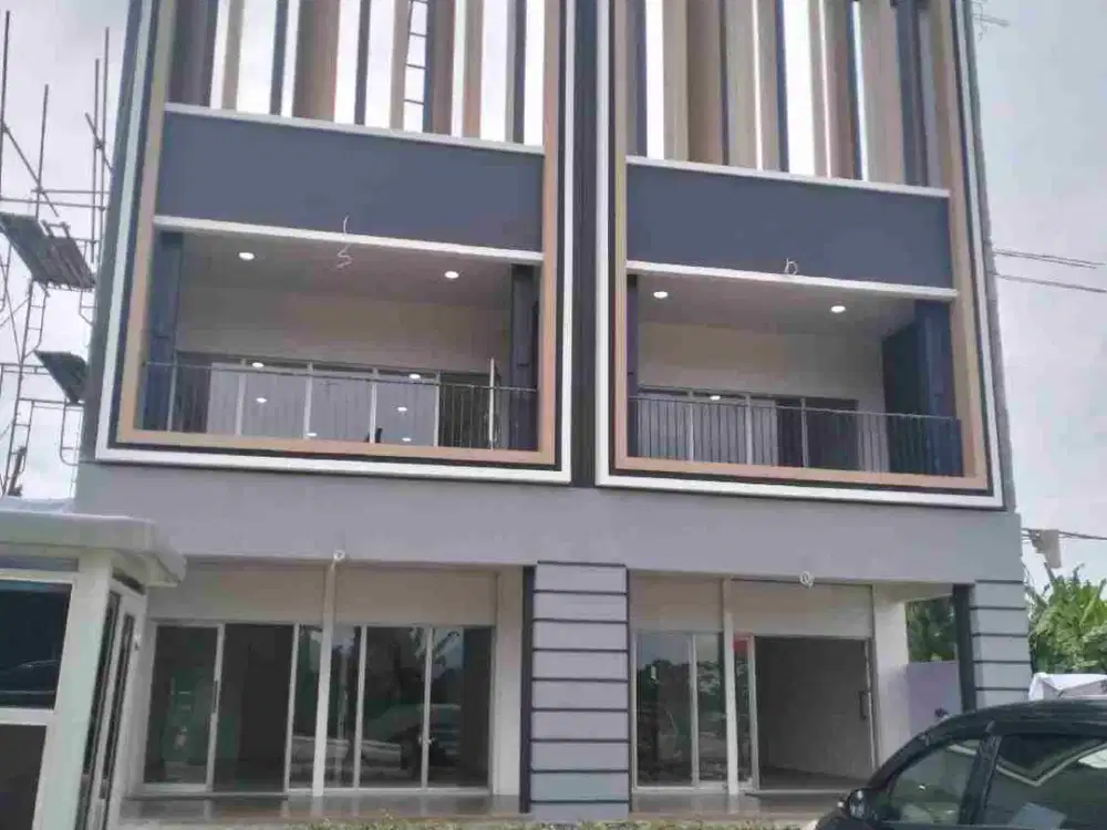 ruko Deket kawasan exit tol Bogor selatan rame