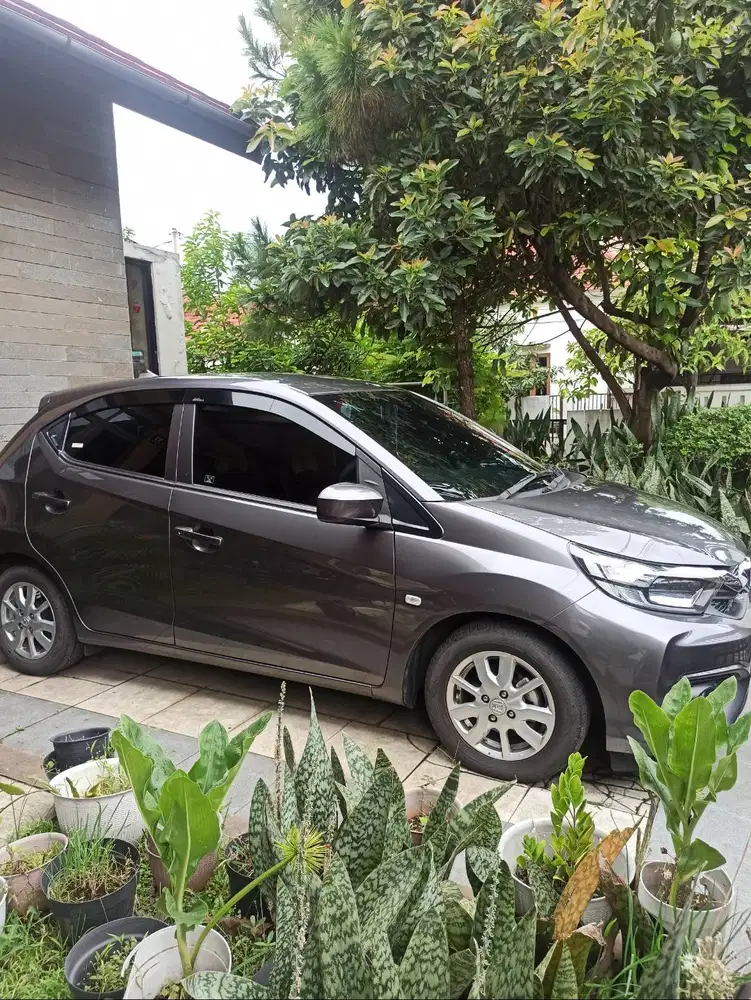 Honda Brio Satya 1.2 E CVT – Low KM, Terawat, Siap Pakai