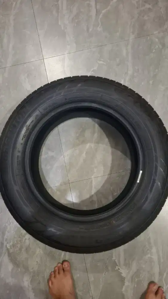 Ban BS ukuran 205/65-16