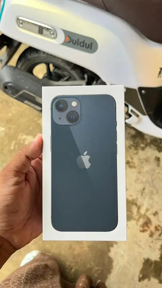 iPhone 13 Midnight 128 GB PA/A