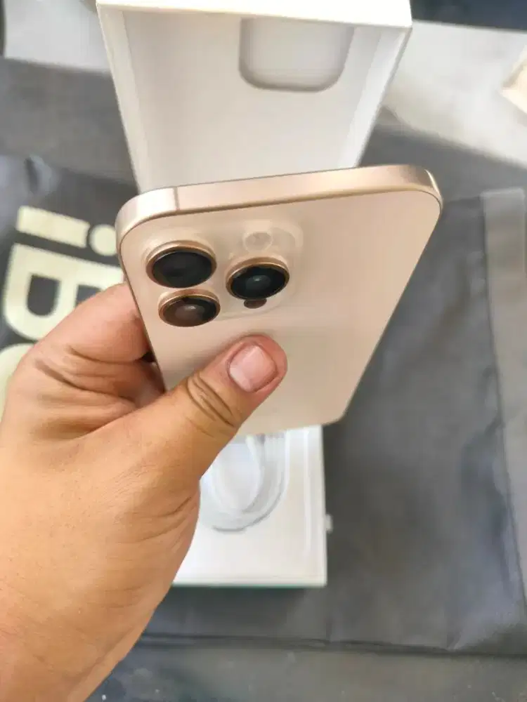 Iphone 16 promax 256 dessert titanium ibox