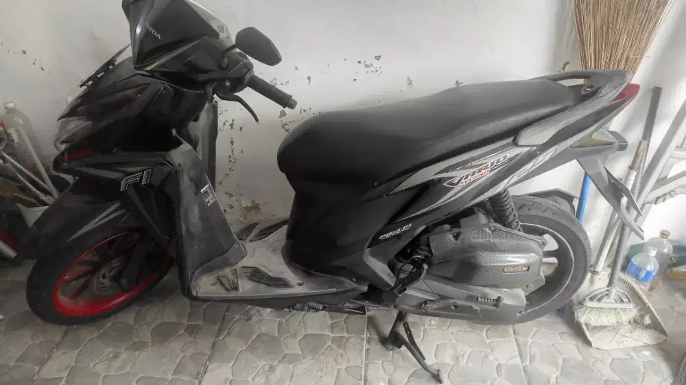 Vario tahun 2013 plat nomer W