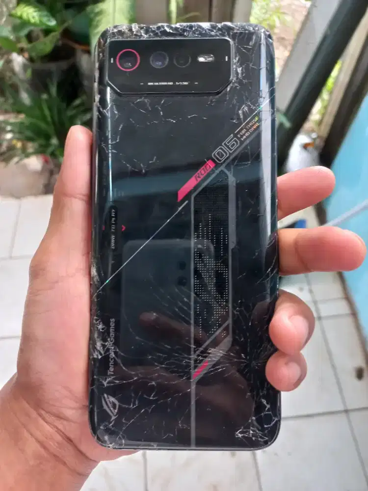 Asus ROG 6 12/128 bootlop