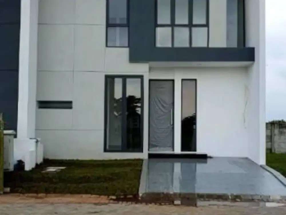 Rumah baru siap huni Suvadiva Pakuwon City One gate system Hadap utara