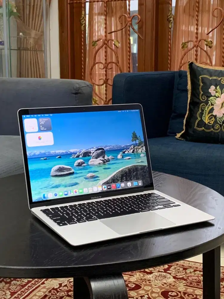 MacBook Air 2020 M1 8/256