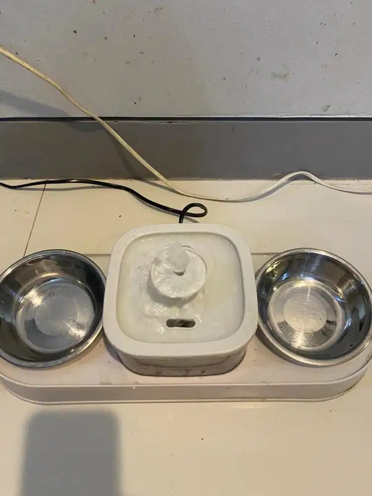 Tempat makan minum 2 in 1 kucing