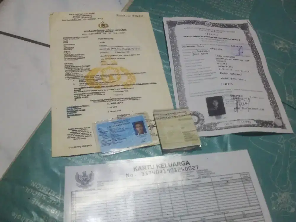 Cari kerjaan apa aja yg penting halal