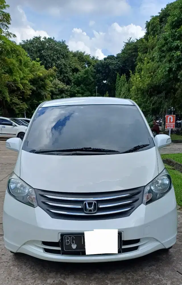Honda freed E PSD