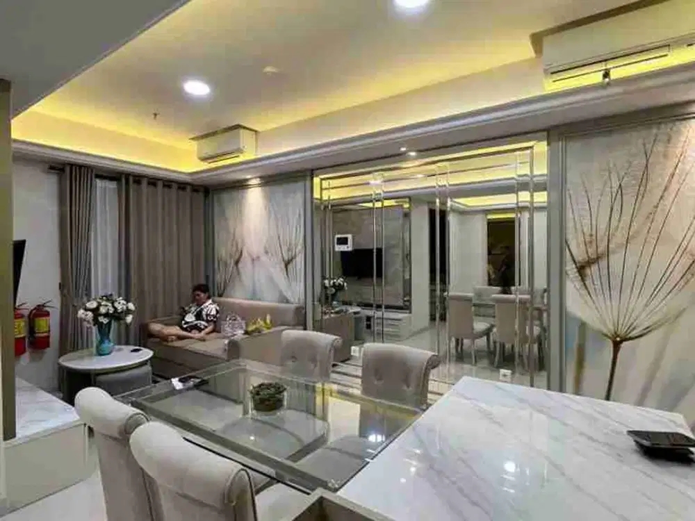 SALAH HARGA! 2BR plus Kelas EXPAT di tunjungan plaza mall one icon not the peak