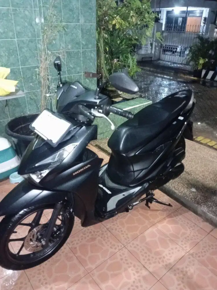 Honda beat deluxe 2024 keyless tangan 1