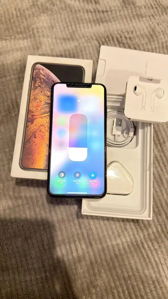 Iphone Xsmax 64GB Gold Mulus Lengkap Terdaftar