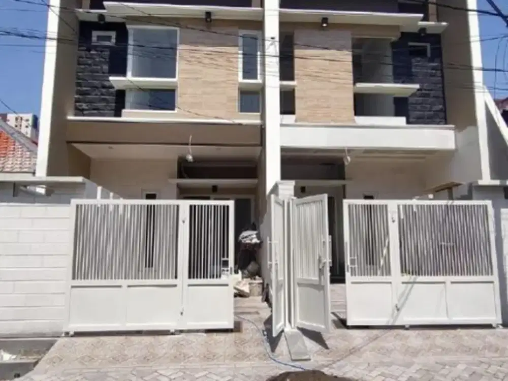 RUMAH MANYAR TIRTOASRI POSISI TERDEPAN / TDK MASUK2 Hadap Utara