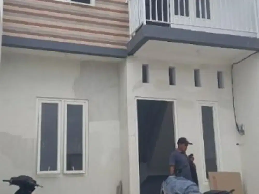 Rumah baru rungkut Kondisi finishing Hadap Utara Strategis