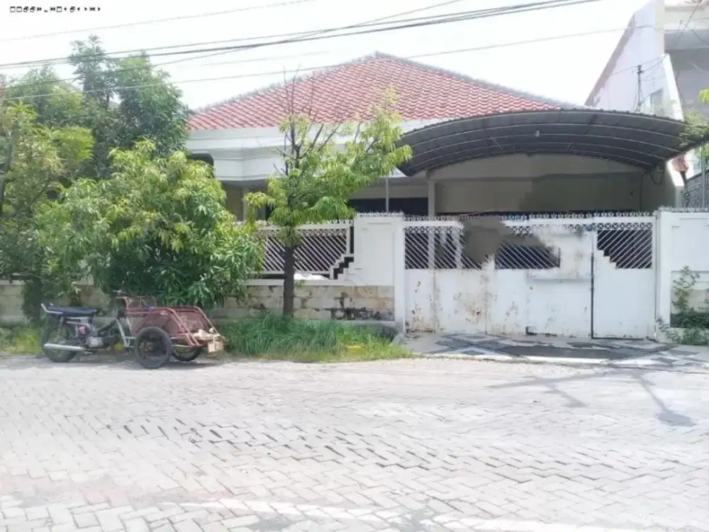Rumah Sutorejo Timur STRATEGIS