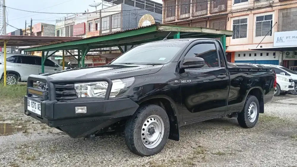 Hilux SC manual 4x2