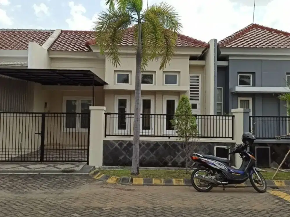 Rumah Central Park Gunung Anyar siap huni strategis