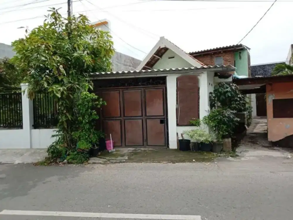 RUMAH di Jl. RAYA KALIWARON Cocok buat usaha