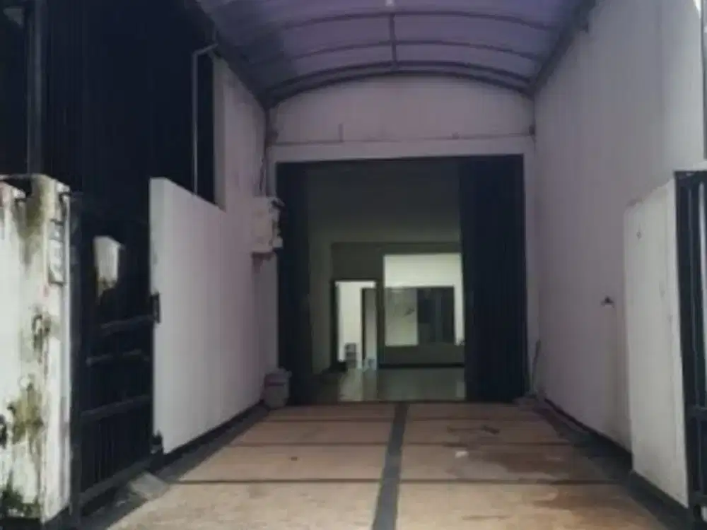 rumah Raya Rungkut Mejoyo cocok untuk kantor siap pakai