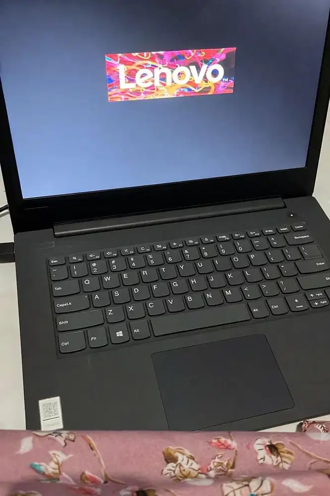Laptop Lenovo V130