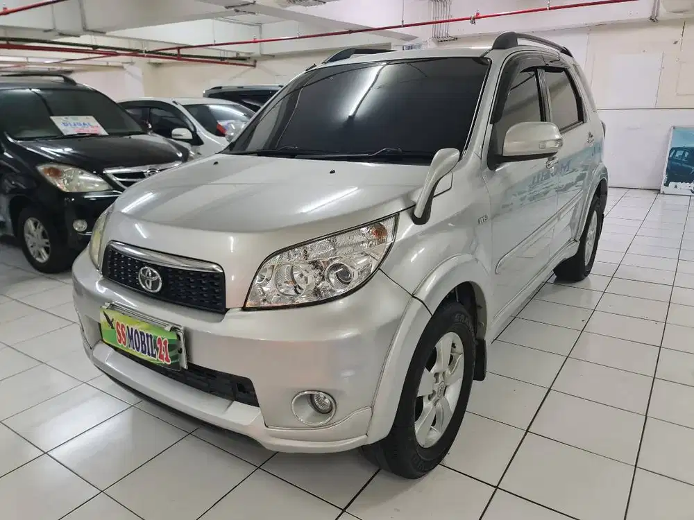 Toyota Rush G Matic 3 baris jok