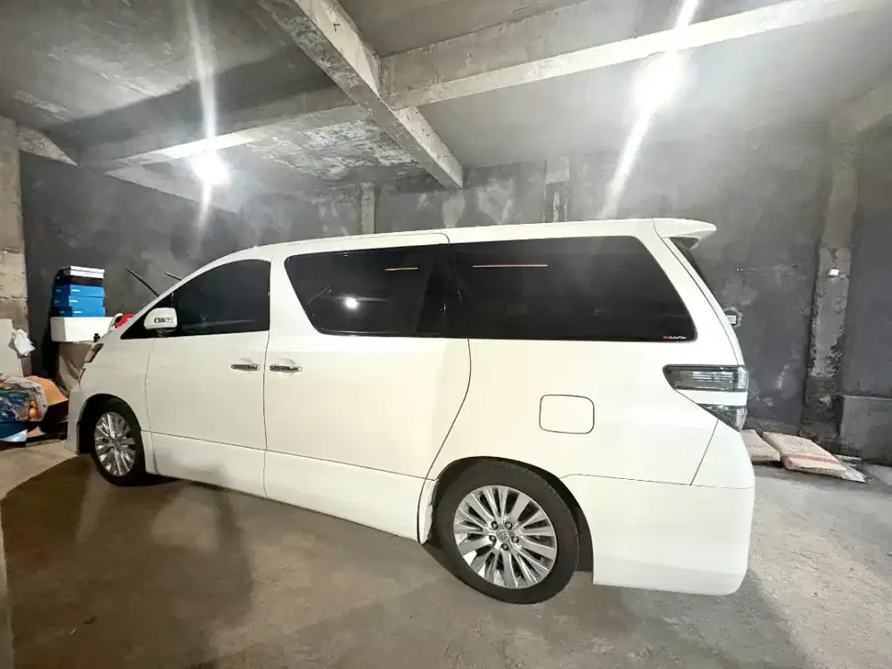Toyota Vellfire 2012 jual cepat