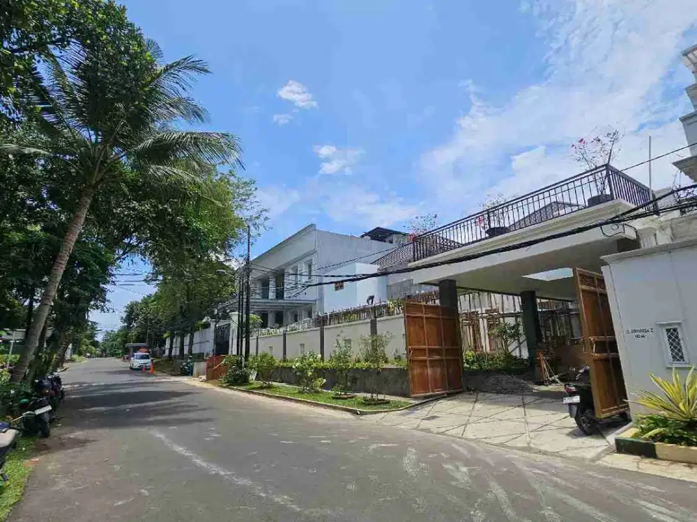 Rumah siap huni lebak bulus